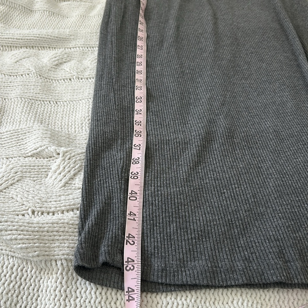 All in Favor Midi Dress size medium bundle - Picture 16 of 16
